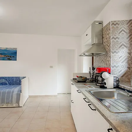 Lami Intra Center - Happy Apartment Verbania